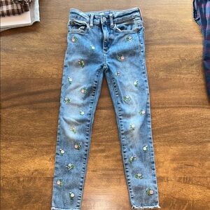 GAP Kids Blue Jeans with Floral Embroidery size 8 skinny